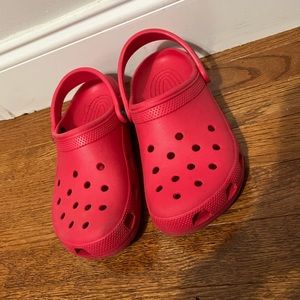 crocs